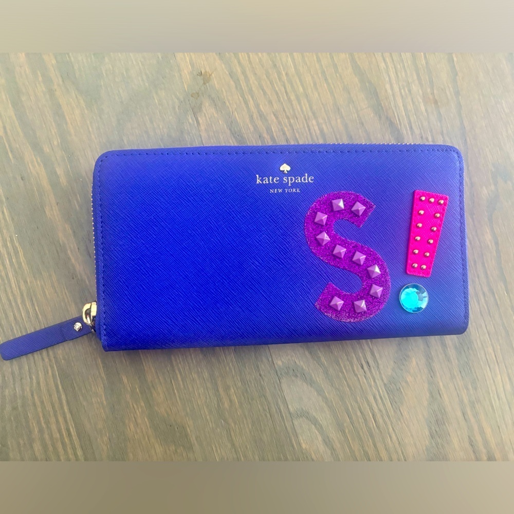Kate Spade Hartley Lane Lacey S Wallet Purple Rhinestone Excellent Condition
